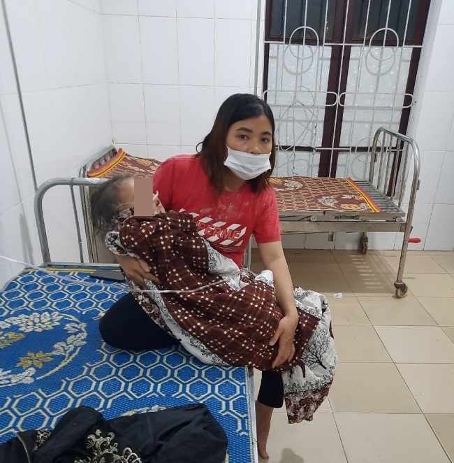 vu sat lo nui khien 2 tre bi thuong nang toi khong the cung luc cuu vo va con 01 vu sat lo nui khien 2 tre bi thuong nang toi khong the cung luc cuu vo va con 01