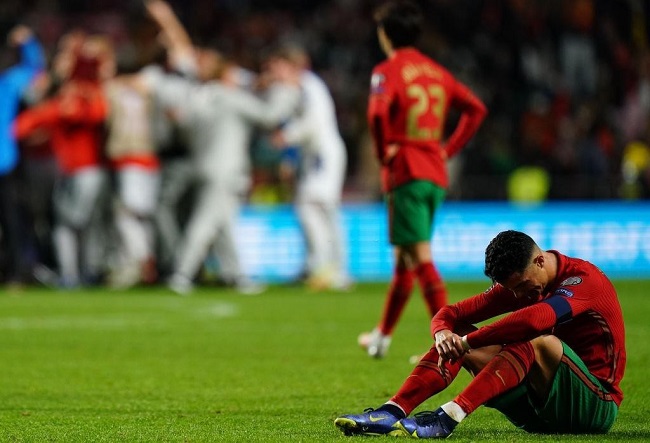 ronaldo suy sup uat nghen khi bo dao nha mat ve den world cup 2022 o phut 90 01 ronaldo suy sup uat nghen khi bo dao nha mat ve den world cup 2022 o phut 90 01