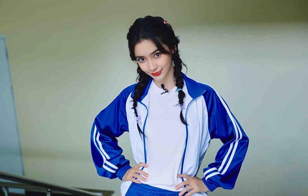 nhung lan trieu le dinh va angela baby bi dat len ban can so sanh ai moi xung la tinh dau quoc dan 10 nhung lan trieu le dinh va angela baby bi dat len ban can so sanh ai moi xung la tinh dau quoc dan 10