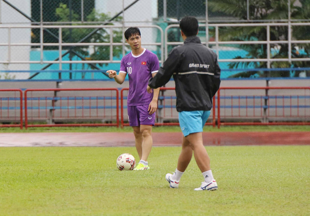 aff cup 2020 doi tuyen viet nam uot sung trong buoi tap dau tien tai singapore 06