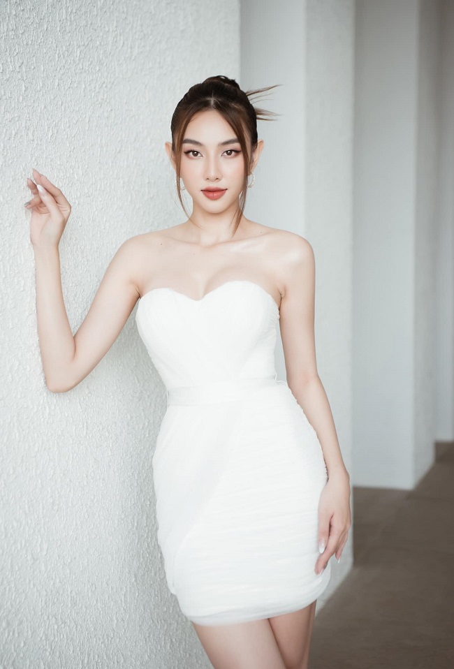 miss grand international 2021 nguyen thuc thuy tien tu qua khu buon cho den chiec vuong mien lich su 04