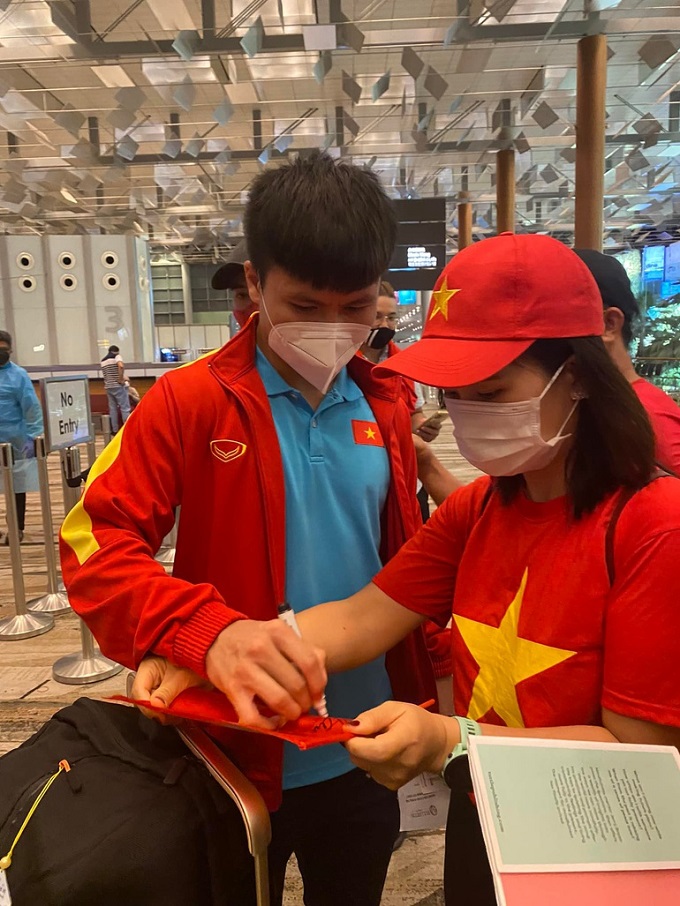doi tuyen viet nam ve nuoc trong gia ret lang le 01 doi tuyen viet nam ve nuoc trong gia ret lang le 01