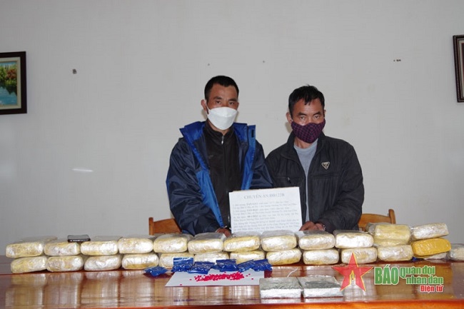 pha duong day van chuyen ma tuy vao viet nam thu giu 144 000 vien ma tuy tong hop va 12 banh heroin 011 pha duong day van chuyen ma tuy vao viet nam thu giu 144 000 vien ma tuy tong hop va 12 banh heroin 011