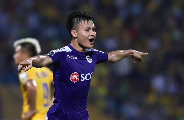 thu nhap cuc khung cua quang hai neu gia han hop dong cung clb ha noi 01