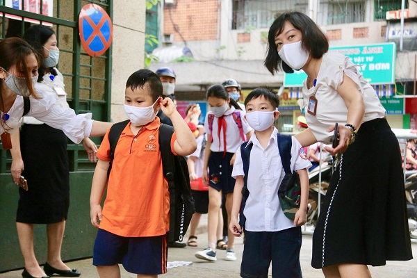 ha noi hoc sinh tieu hoc va lop 6 tro lai truong tu 21 2 01