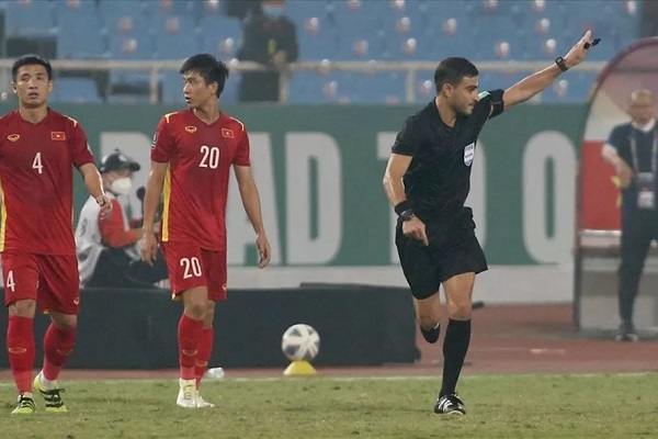 vong loai world cup 2022 lo dien trong tai dieu khien tran viet nam vs oman 01 vong loai world cup 2022 lo dien trong tai dieu khien tran viet nam vs oman 01