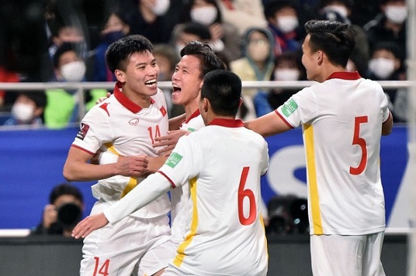 dt viet nam thang tien tren bxh fifa sau tran hoa nhat ban 02 dt viet nam thang tien tren bxh fifa sau tran hoa nhat ban 02