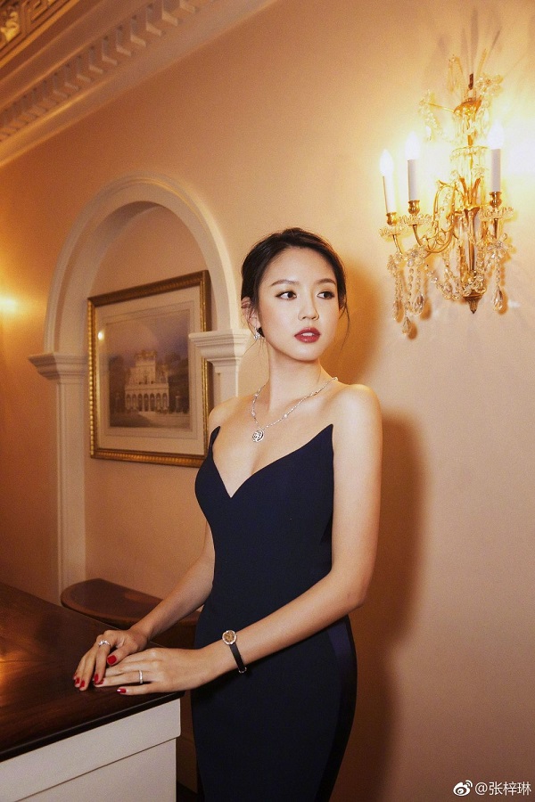 buc anh goi cam cua hoa hau dep nhat trung quoc sau 10 nam van khien dan mang dien dao 01