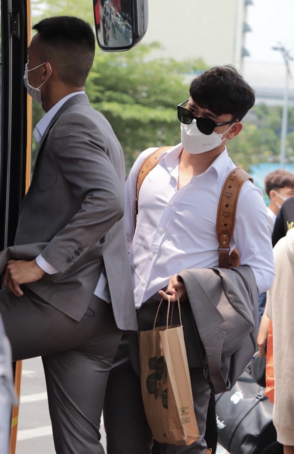 hoang duc bat ngo khi duoc goi da sea games 31 07 hoang duc bat ngo khi duoc goi da sea games 31 07