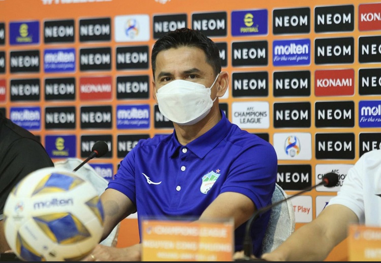 cong phuong dat muc tieu hagl muon choi cong hien truoc sydney fc 01 cong phuong dat muc tieu hagl muon choi cong hien truoc sydney fc 01