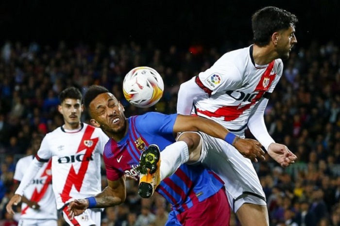 thua tran thu 3 lien tiep barcelona giup real madrid co the vo dich som 02 thua tran thu 3 lien tiep barcelona giup real madrid co the vo dich som 02