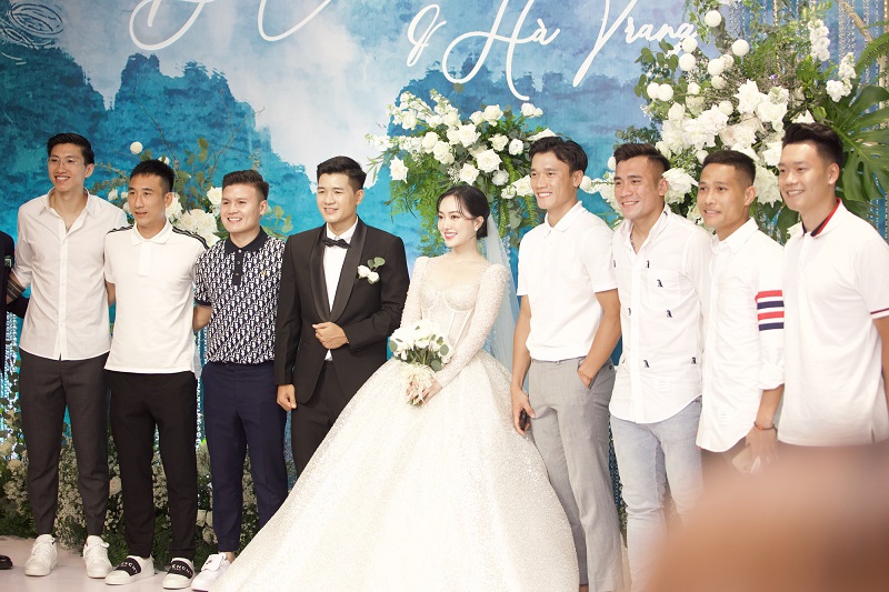 dan sao tuyen viet nam banh bao do bo dam cuoi ha duc chinh 02 dan sao tuyen viet nam banh bao do bo dam cuoi ha duc chinh 02