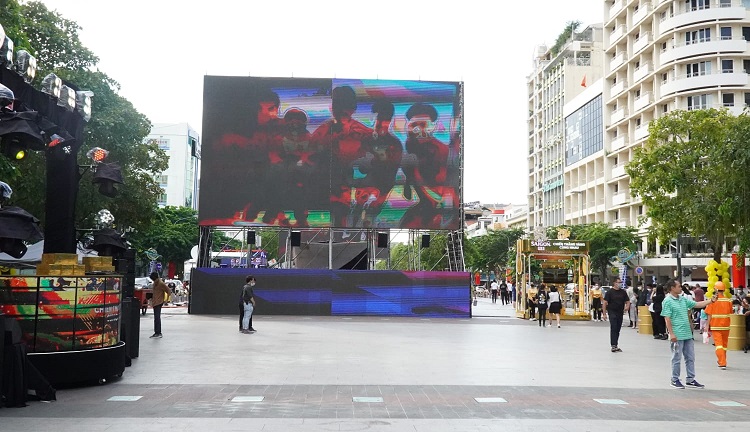 tp hcm cam xe duong nguyen hue de nguoi ham mo co vu u23 viet nam 01 tp hcm cam xe duong nguyen hue de nguoi ham mo co vu u23 viet nam 01