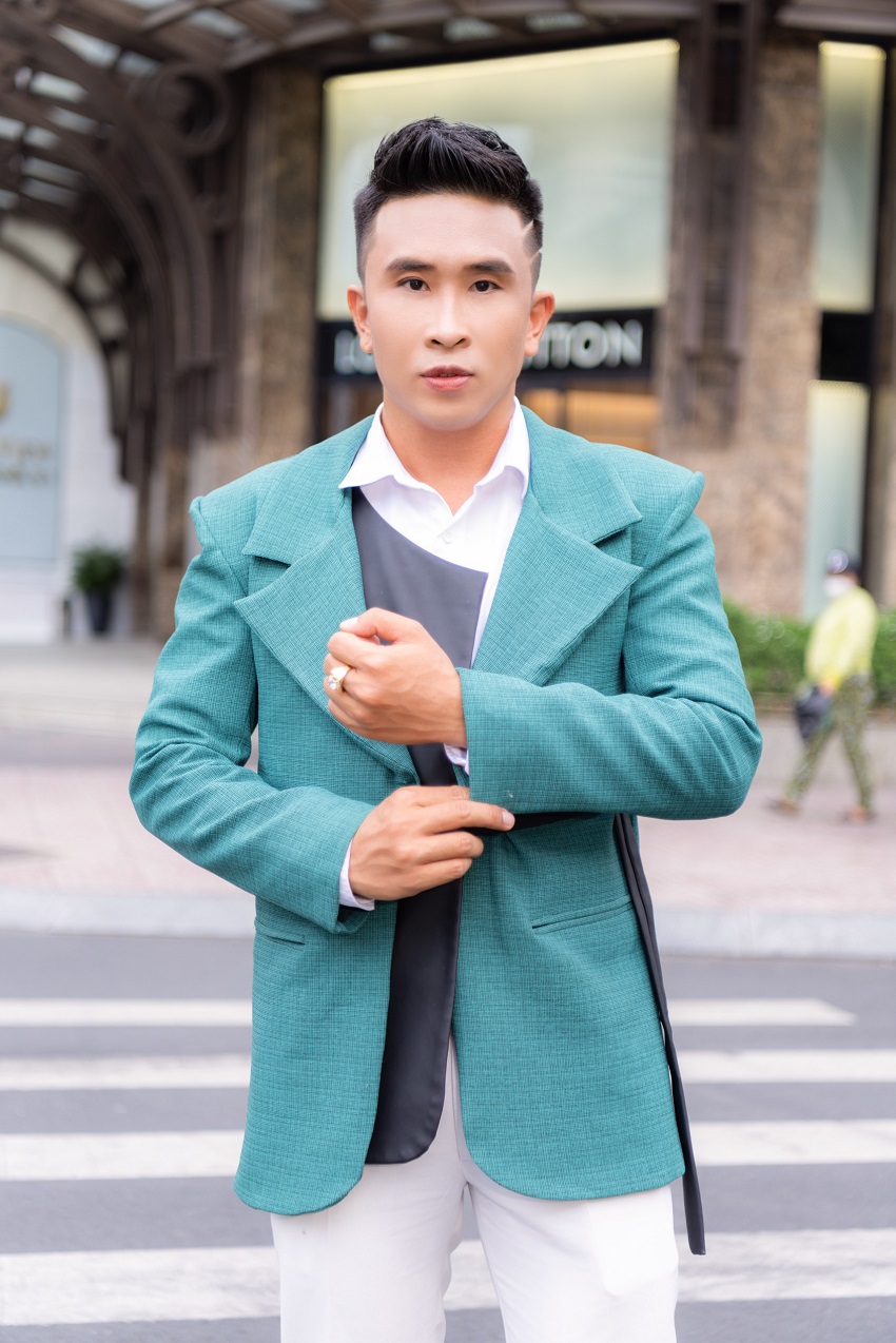 mc chu tan van dan dat chung ket hoa hau doanh nhan hoan vu 2022 tai thai lan 02 mc chu tan van dan dat chung ket hoa hau doanh nhan hoan vu 2022 tai thai lan 02