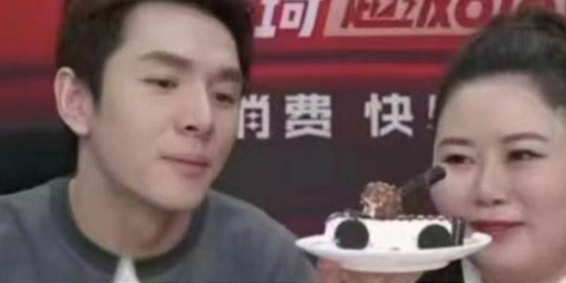 sau nu hoang livestream vi a den luot ong hoang son moi trung quoc bay mau 02 sau nu hoang livestream vi a den luot ong hoang son moi trung quoc bay mau 02