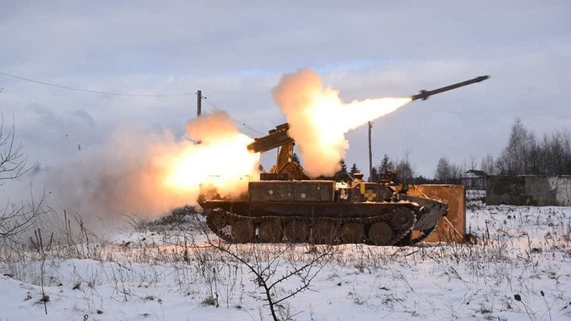 quan doi ukraine dang can kiet vu khi truoc hoa luc cua nga 01 quan doi ukraine dang can kiet vu khi truoc hoa luc cua nga 01