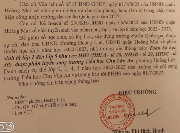 ha noi hang tram hoc sinh tieu hoc bat ngo bi chuyen truong de truong dat chuan quoc gia 02