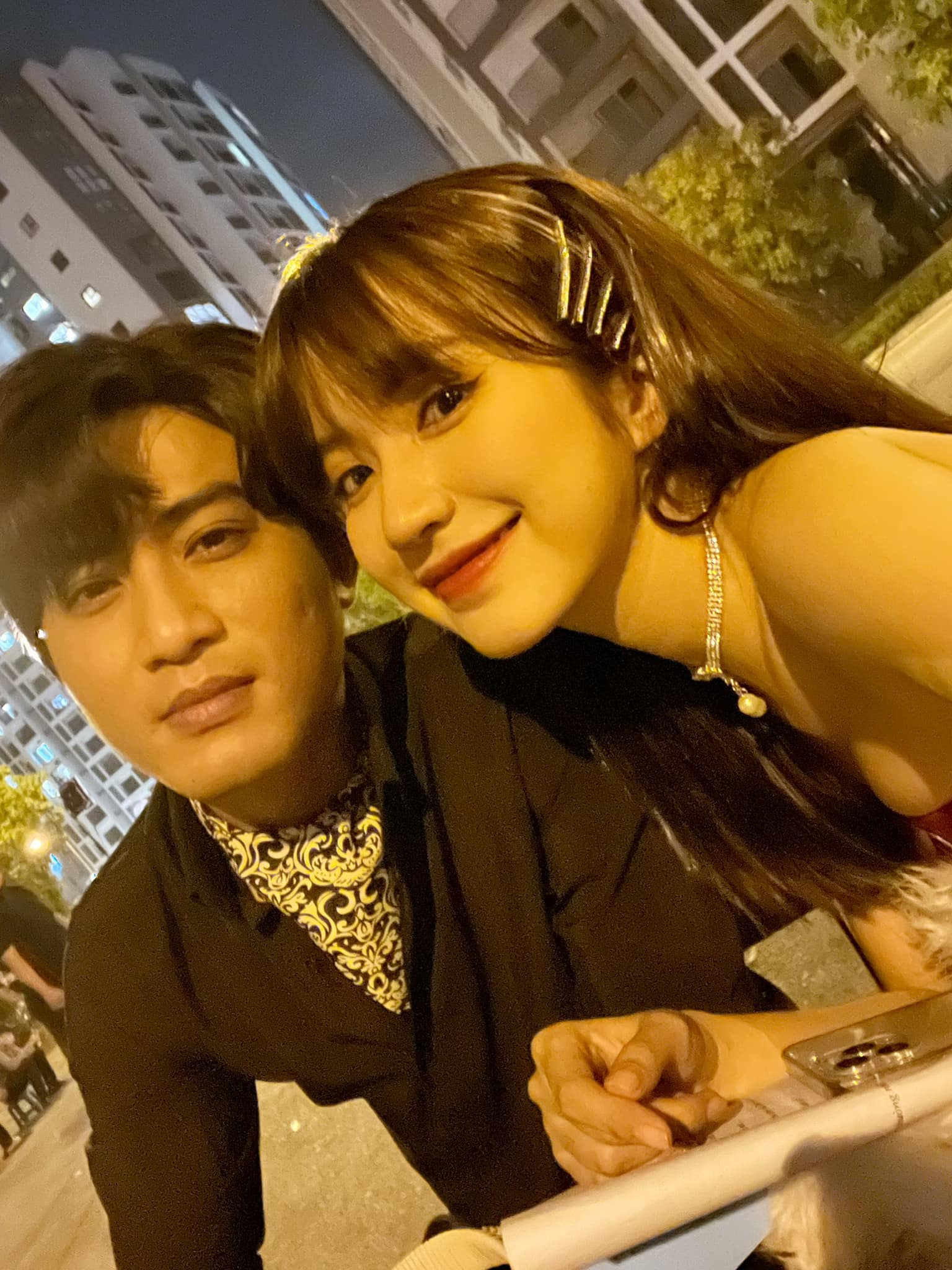 cap doi phong van trong thuong ngay nang ve 1 cap doi phong van trong thuong ngay nang ve 1
