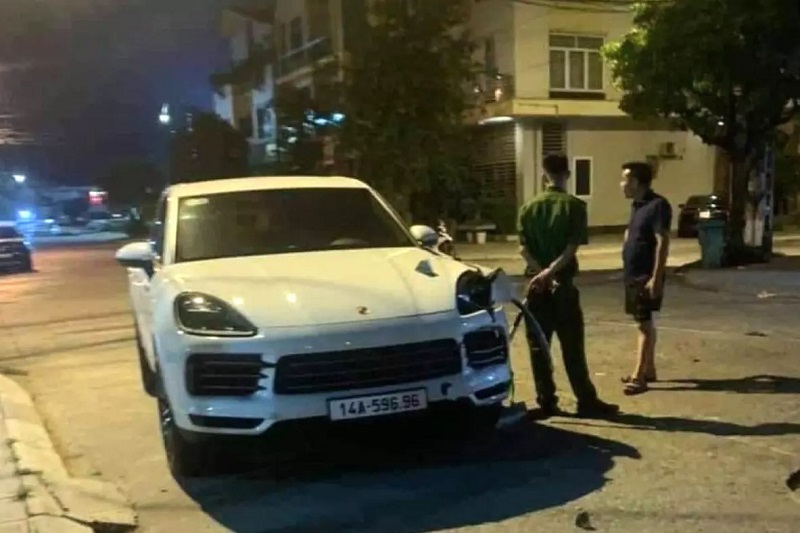 xe porsche dam xe tu che 1 nguoi tu vong 01