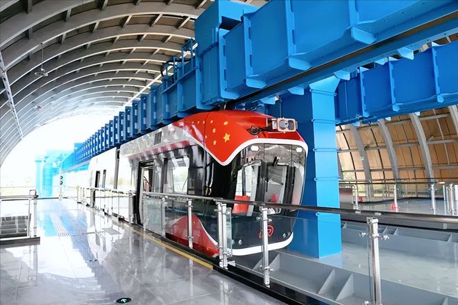 trung quoc chay thu thanh cong tau dem tu treo nguoc 02