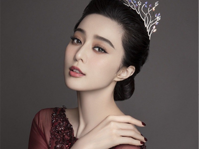 nhin sang hoa ngu den luc showbiz viet can manh me ran de nghe si vuong be boi 06 nhin sang hoa ngu den luc showbiz viet can manh me ran de nghe si vuong be boi 06