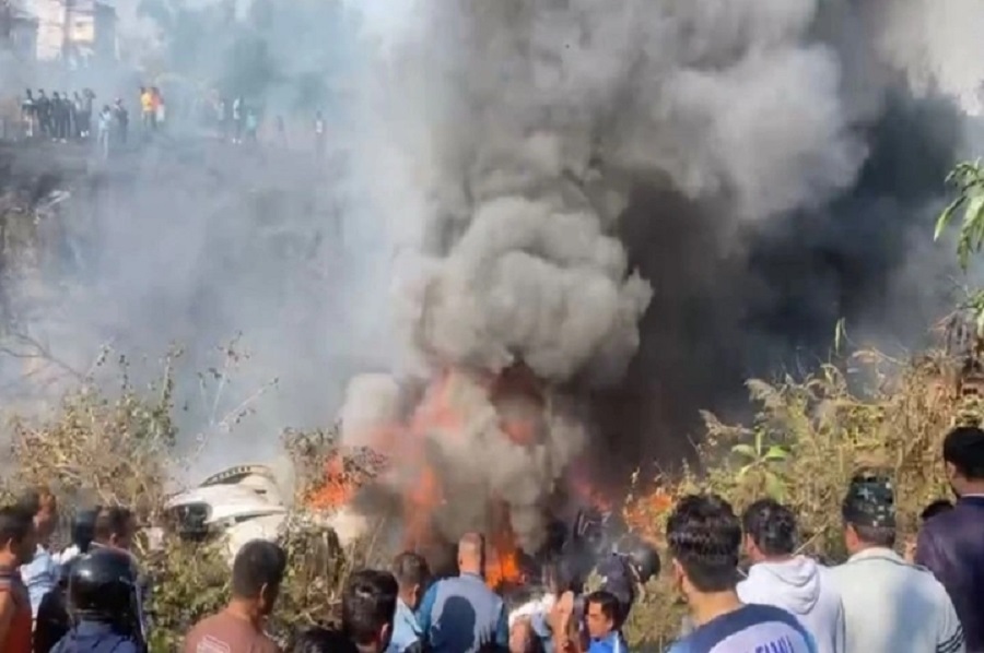 roi may bay cho 72 nguoi o nepal it nhat 16 nguoi da thiet mang 01
