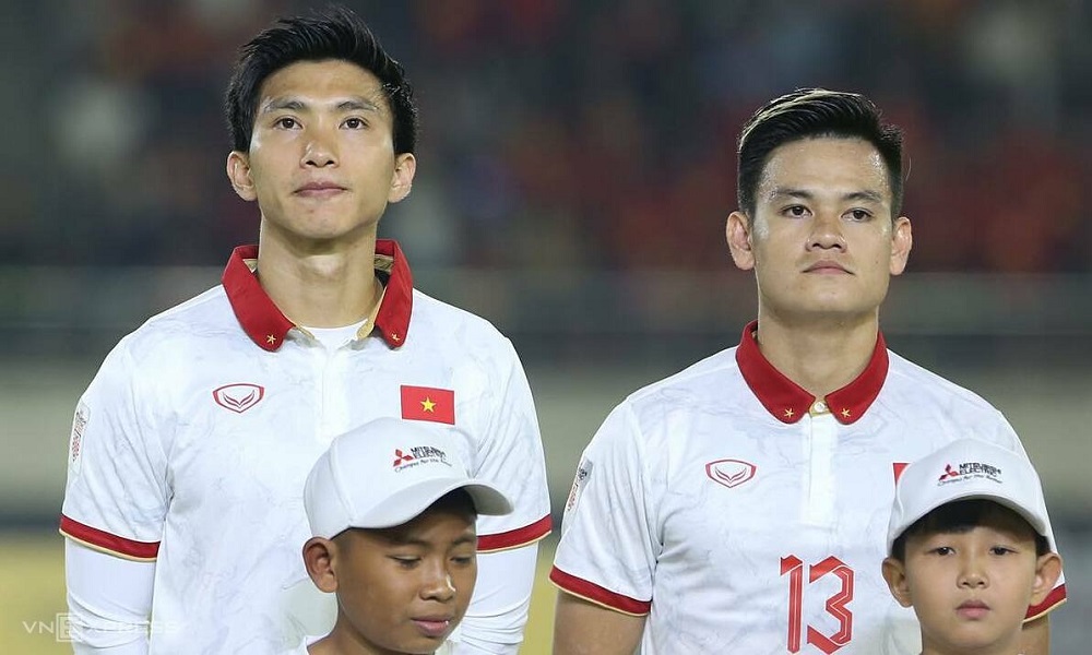 clb cong an ha noi no hang loat bom tan trong lan dau tro v league sau 20 nam 02 clb cong an ha noi no hang loat bom tan trong lan dau tro v league sau 20 nam 02