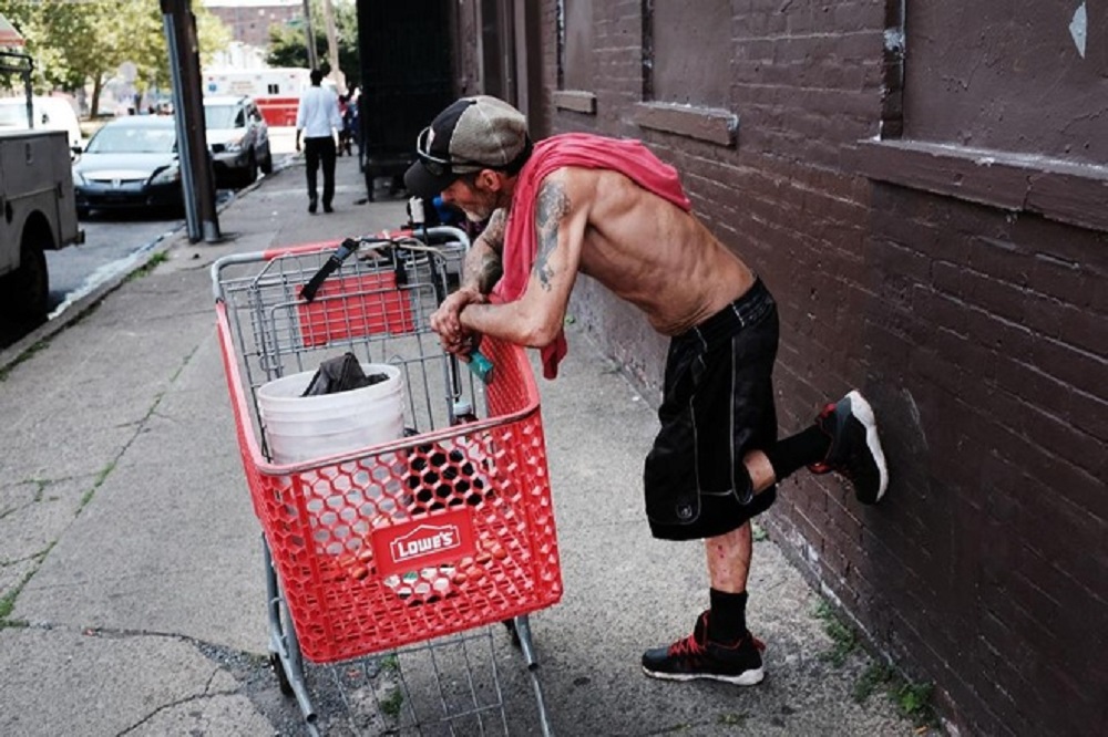 anh thuc te cho ma tuy lo thien tren duong pho philadelphia cua my 06