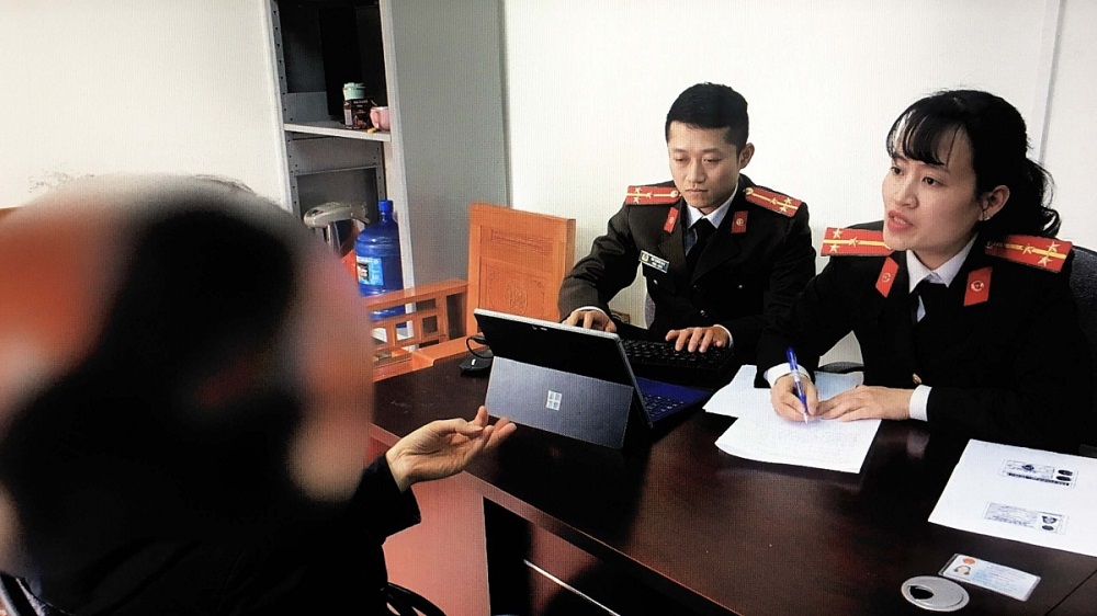 canh giac voi bay lam cong tac vien nhan tien hoa hong tren mang 01 canh giac voi bay lam cong tac vien nhan tien hoa hong tren mang 01