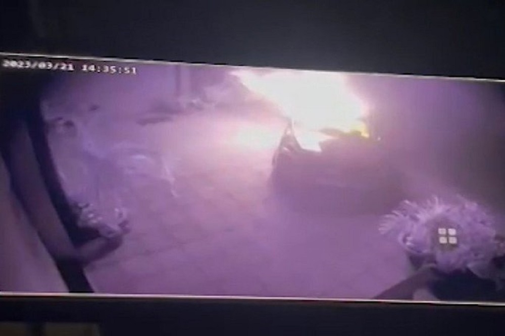 nguyen nhan xe camry no giua duong tai xe tu vong o binh phuoc 01 nguyen nhan xe camry no giua duong tai xe tu vong o binh phuoc 01