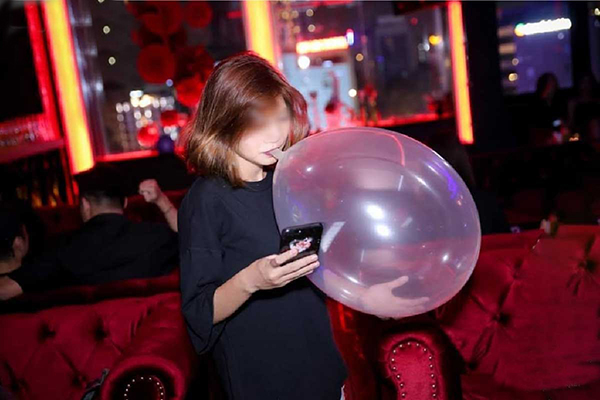 bong cuoi nuoc mat lan dai 1 bong cuoi nuoc mat lan dai 1