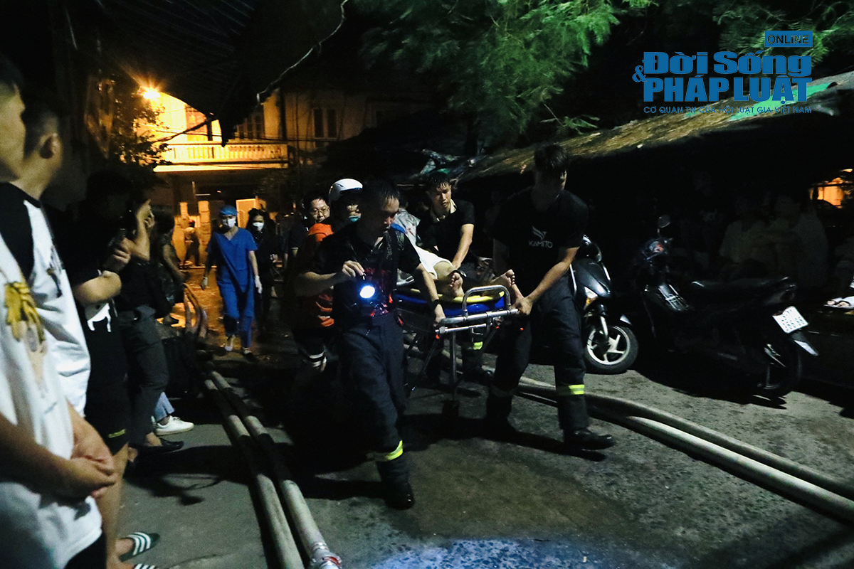 it nhat hon 30 nguoi tu vong trong vu chay chung cu mini o ha noi it nhat hon 30 nguoi tu vong trong vu chay chung cu mini o ha noi