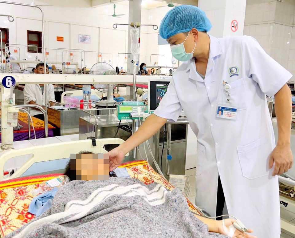 kich hoat bao dong do lien vien cap cuu thanh cong san phu soc mat mau do vo tu cung