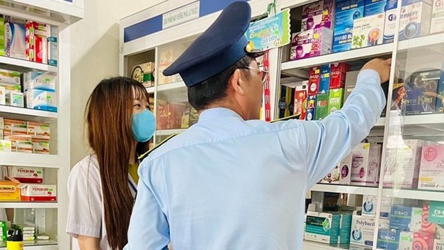 loat co so hanh nghe y duoc ngoai cong lap bi xu phat