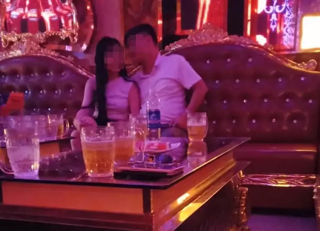 thu vui quen thuoc cua nhieu quy ong sau cuoc nhau khien nam thanh nien mac sui mao ga