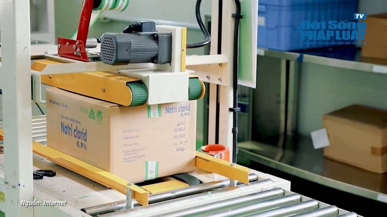 cf00444214still032 cf00444214still032