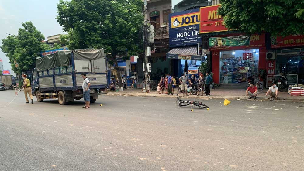 tai nan giao thong tai thi tran doi ngo tai nan giao thong tai thi tran doi ngo