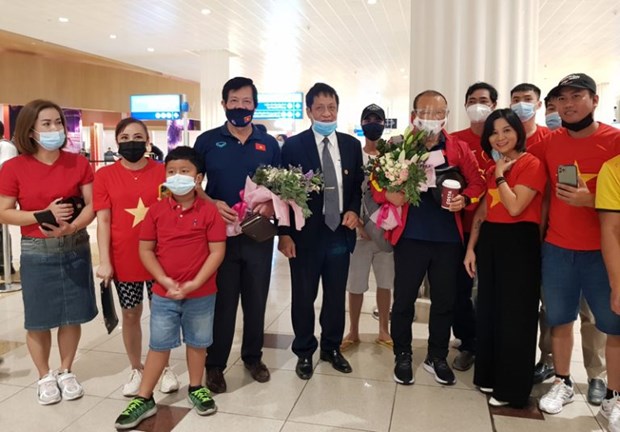 doi tuyen viet nam den uae 1 doi tuyen viet nam den uae 1