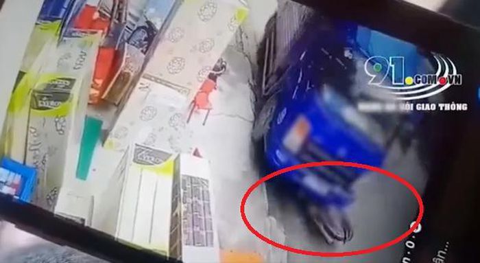 nu sinh cho 3 gap tai nan nu sinh cho 3 gap tai nan