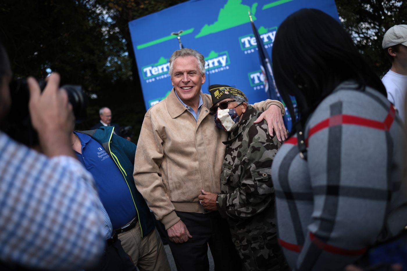 dai dien dang dan chu mcauliffe dai dien dang dan chu mcauliffe
