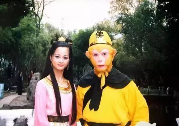 sao nhi tay du ky cuu dan loi 1