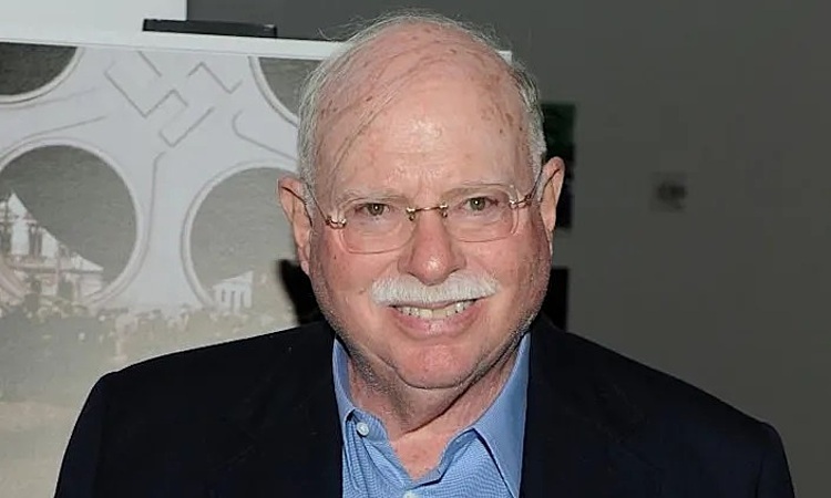 ty phu my hoan tra co vat