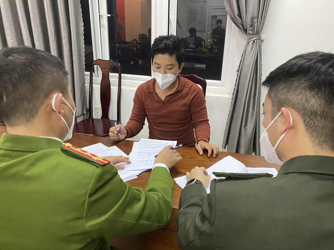 mua ban thong tin ca nhan