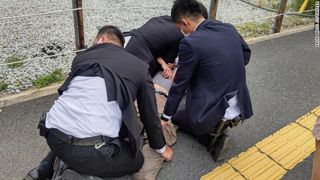 cuu thu tuong shinzo abe bi ban guc2 cuu thu tuong shinzo abe bi ban guc2
