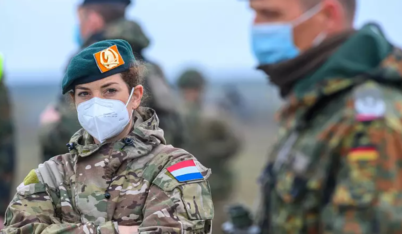 nghia vu quan su chau au1 nghia vu quan su chau au1