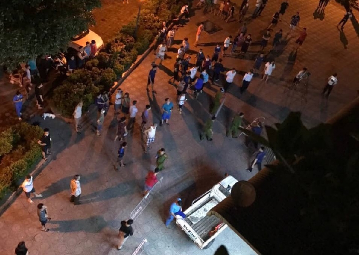 nam sinh lop 12 roi tu chung cu nam sinh lop 12 roi tu chung cu