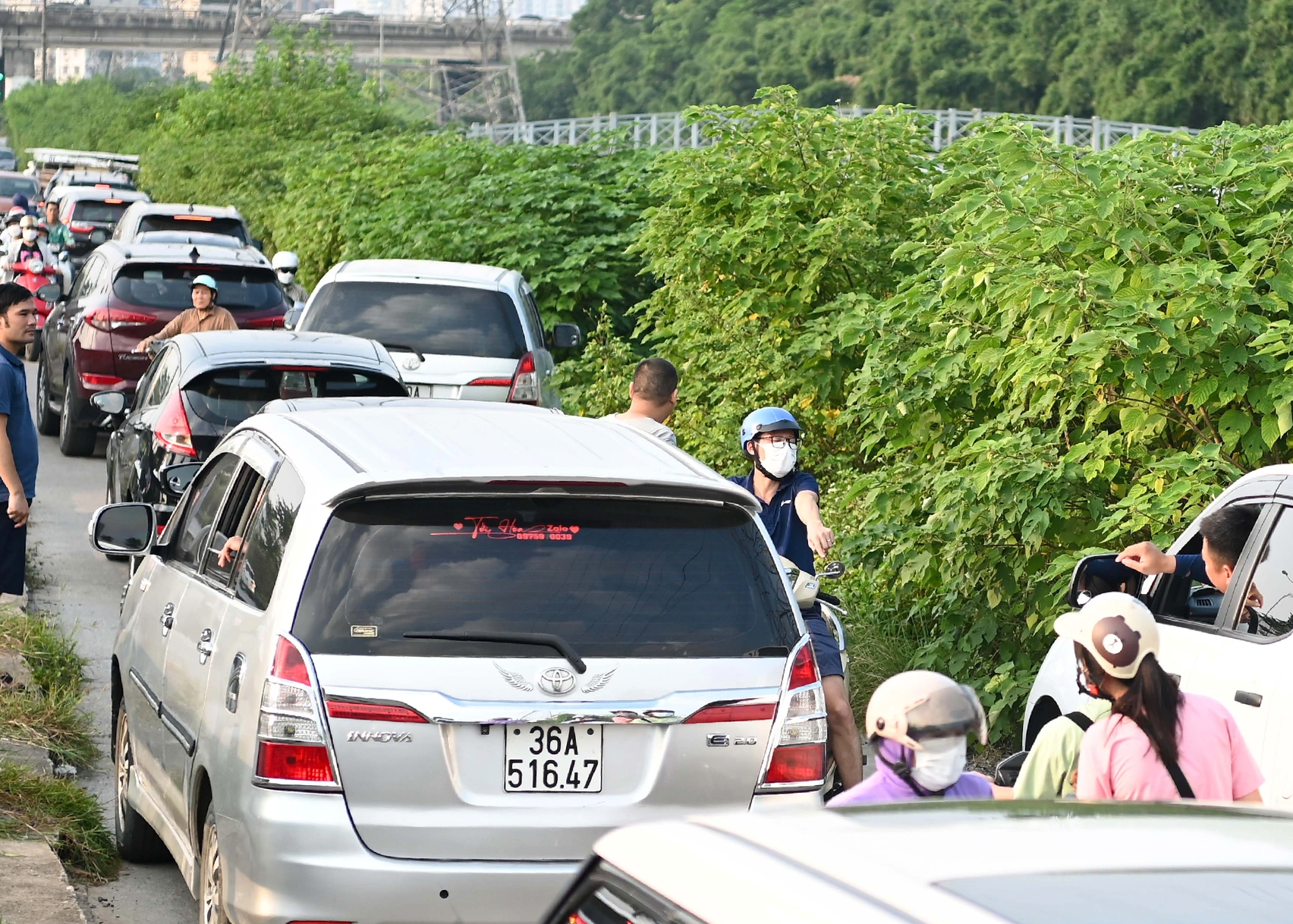 ha noi un tac ngay 3 9 8