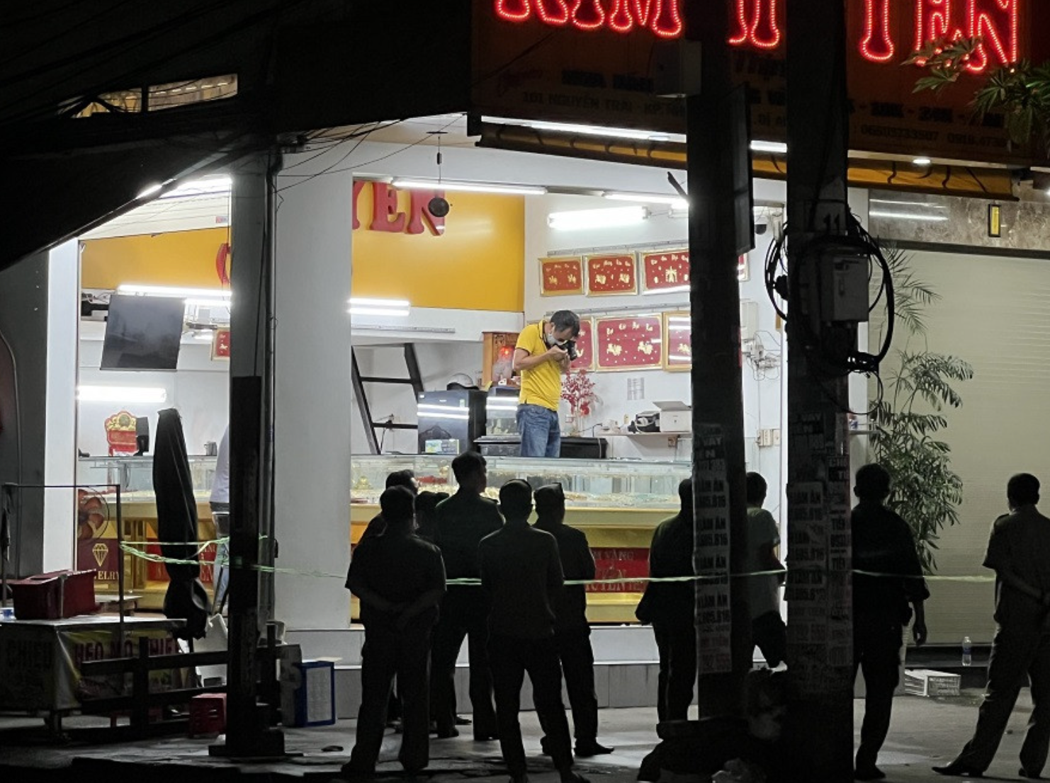 xong vao tiem vang xong vao tiem vang