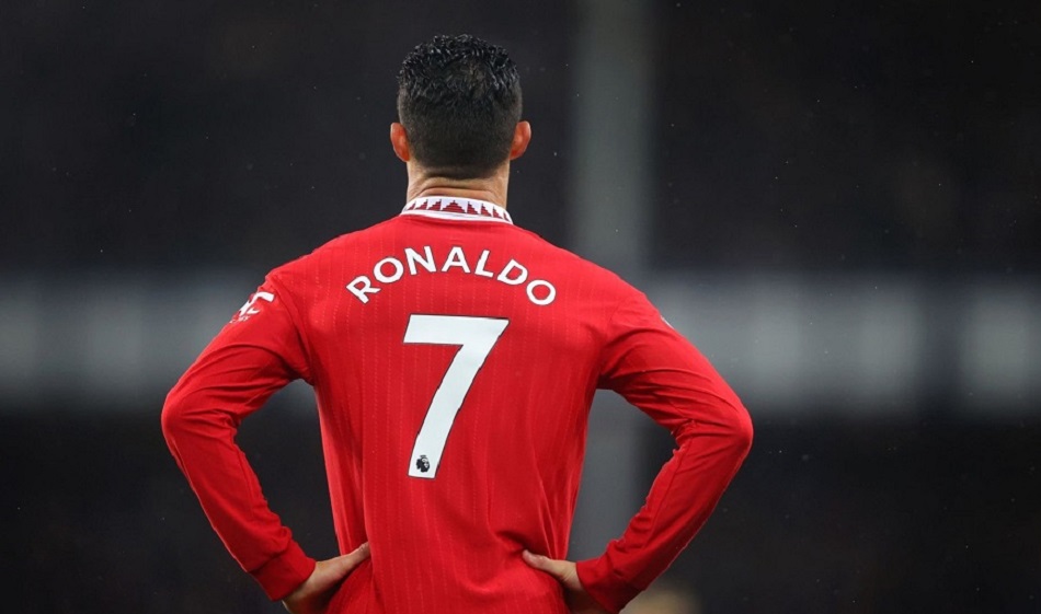 phan ung cua cac cdv khi ronaldo to bi man united phan boi 01 phan ung cua cac cdv khi ronaldo to bi man united phan boi 01