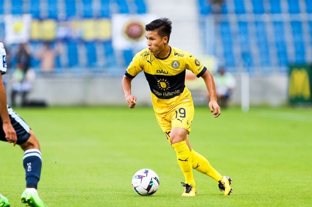 quang hai nam trong nhom cau thu te nhat pau fc 01 quang hai nam trong nhom cau thu te nhat pau fc 01